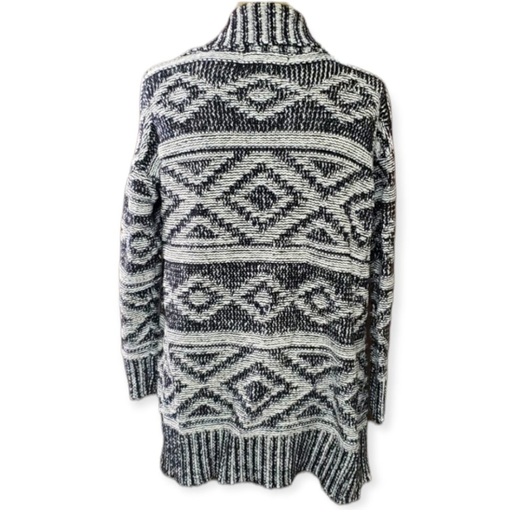Forever 21 Cardigan Sweater Size Medium - Picture 2 of 6
